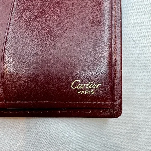 Vintage Cartier Bifold Wallet with Unbranded Gold Toned Chain - EUC! - Picture 4 of 10